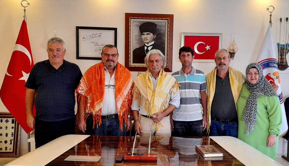 Yörükler Derneği Kaymakamımız Fatih GENEL'i Makamında Ziyaret Etti